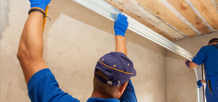 commercial overhead garage door repair in Glenview, Illinois
